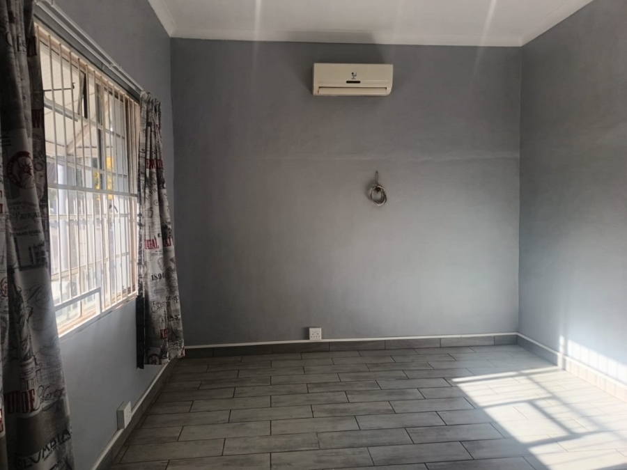 3 Bedroom Property for Sale in Beaconsfield Northern Cape